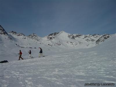 Alojamento de Acomodação e Pequeno-almoço Hatcher Pass 3*